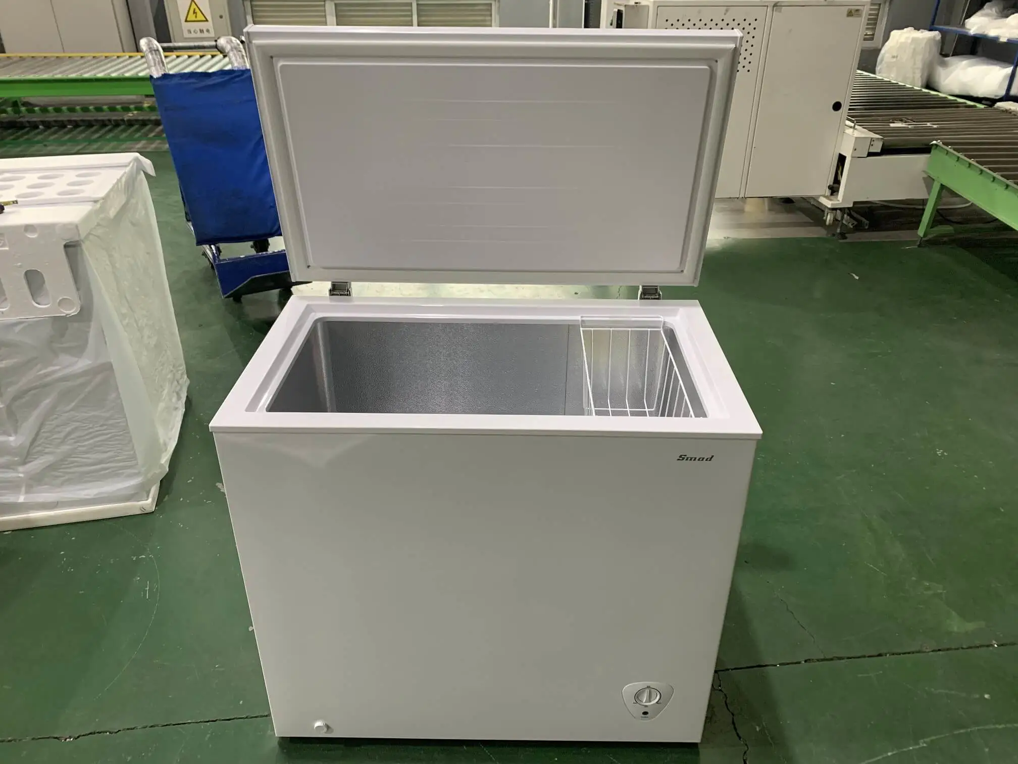 Smeta white chest freezer TDC-324HU_Physical image