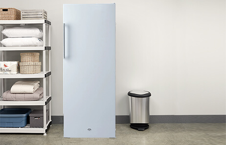 Smeta slim upright freezer