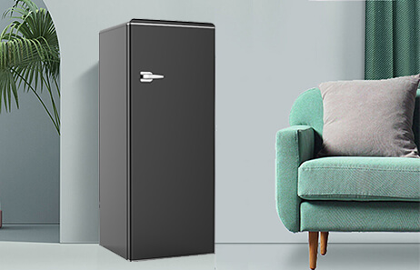 Smeta black retro refrigerator